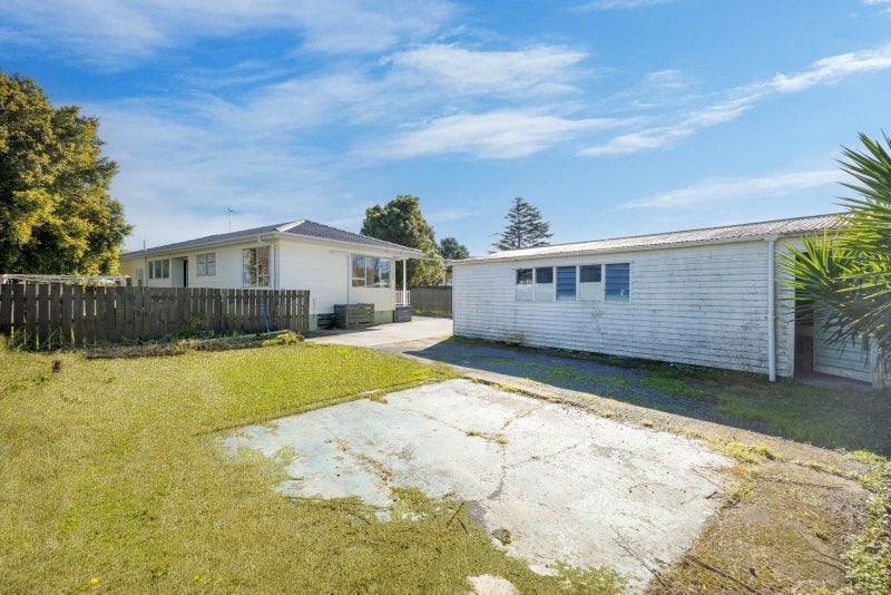 18 Lipton Grove, Opaheke, Papakura - Carousel 17