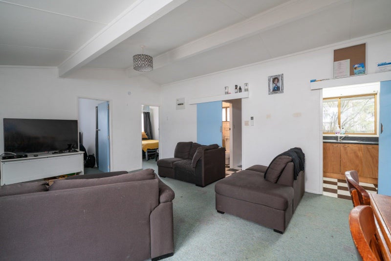 23 Rawhiti Street, Taupo, Taupō - Carousel 2