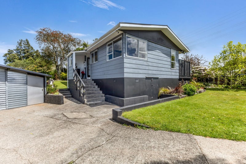 22 Beaconsfield Road, Midhirst, Stratford - Carousel 2