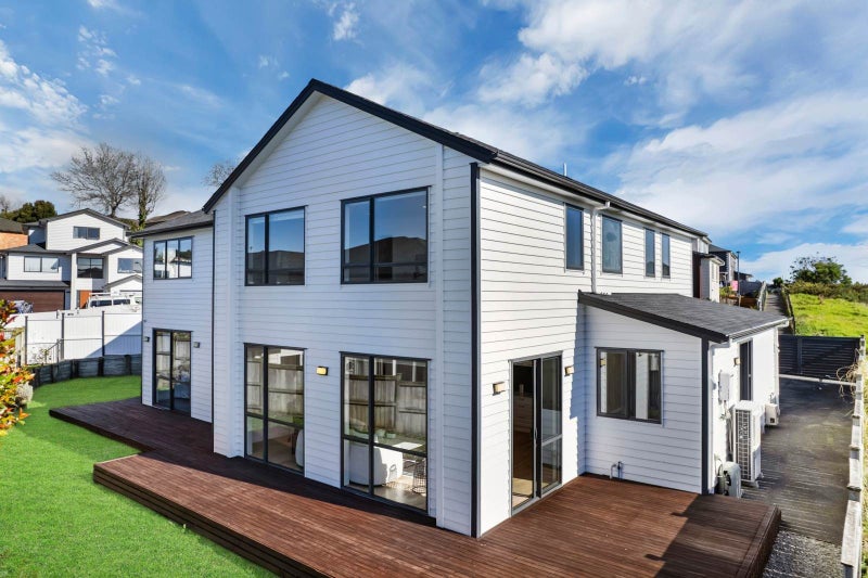 7 Lagonda Rise, Oteha, Auckland - Carousel 2