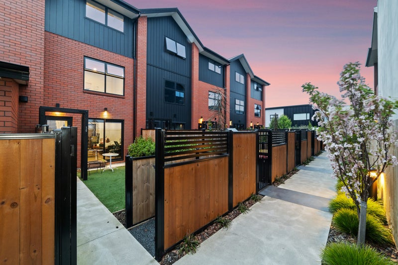 3/30 Aberdeen Street, Christchurch Central, Christchurch - Carousel 1