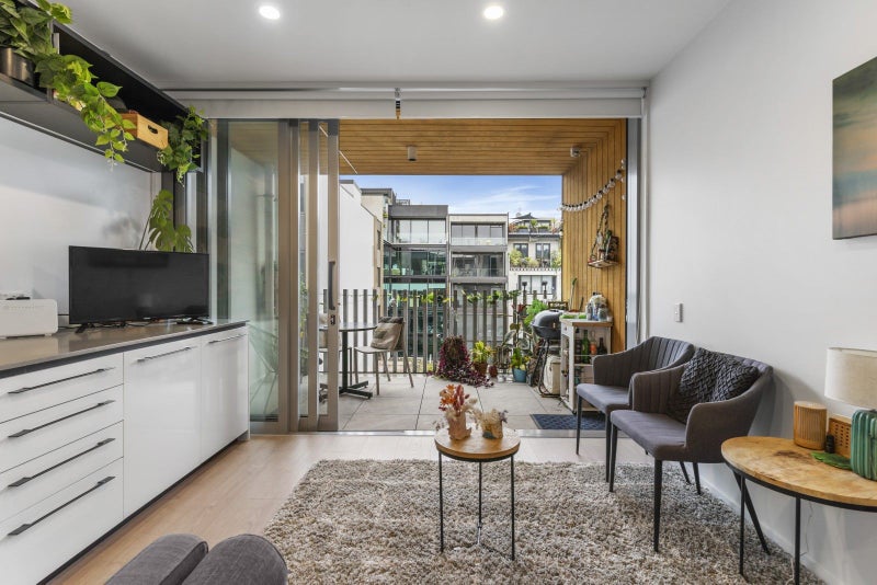 302/11 Vinegar Lane, Grey Lynn, Auckland - Carousel 1