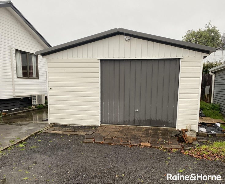 33A Sherson Street, Gate Pa, Tauranga - Carousel 12