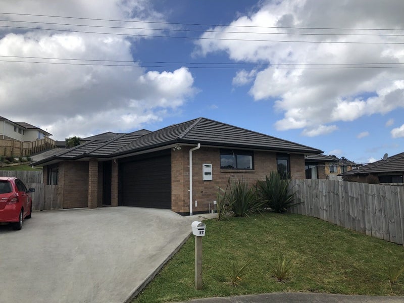 17 Cole Terrace, Kamo, Whangarei - Carousel 1
