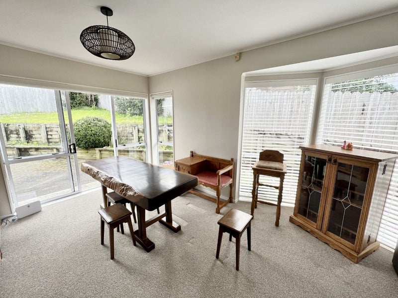 37 Nicholas Road, Somerville, Manukau - Carousel 2