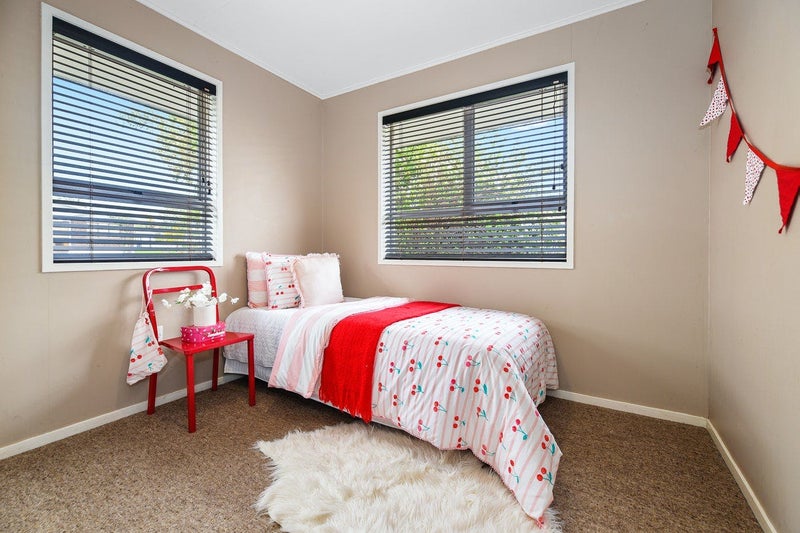 1 Lancaster Street, Dinsdale, Hamilton - Carousel 8