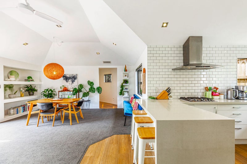 19 Hamurana Place, Te Atatu Peninsula, Auckland - Carousel 2