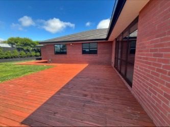 20 The Meadows Drive, Flagstaff, Hamilton - Carousel 2