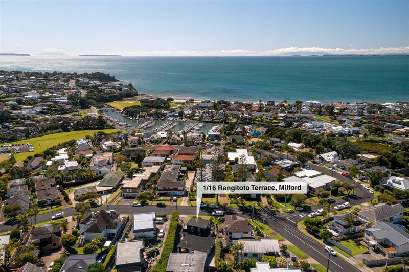 1/16 Rangitoto Terrace, Milford, Auckland - Carousel 2
