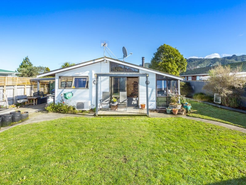 18 Roband Crescent, Brown Owl, Upper Hutt - Carousel 19