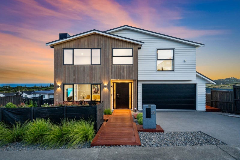 23 Kumukumu Road, Long Bay, Auckland - Carousel 1
