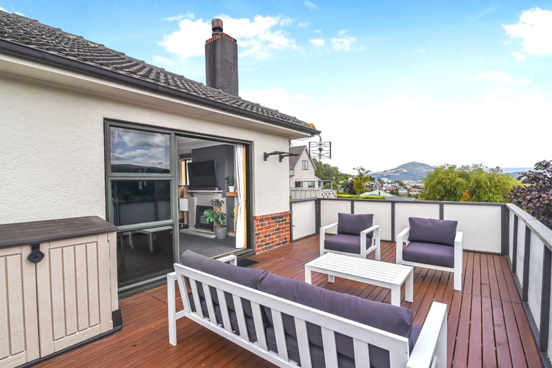 4 Devonport Street, Green Island, Dunedin - Carousel 1