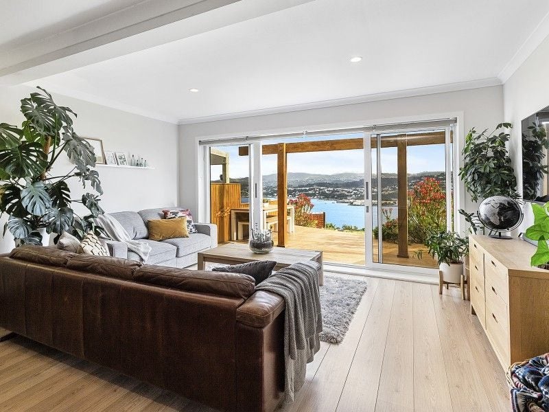 127 Akaroa Drive, Maupuia, Wellington - Carousel 1