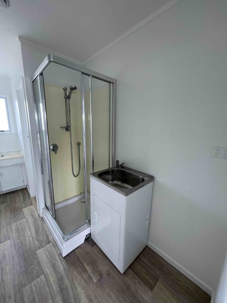 2/21 Patterson Street, Sandringham, Auckland - Carousel 5