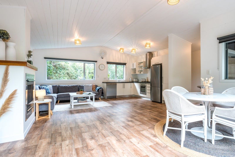 17 Glen Brook Road, Omiha, Waiheke Island - Carousel 2