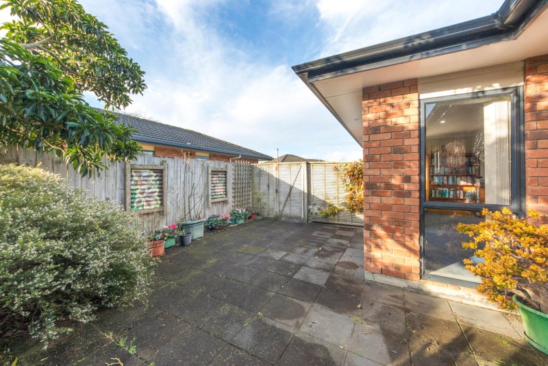 21 Raabia Close, Parakai, Helensville - Carousel 2