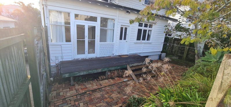 27 Lawrence Street, Herne Bay, Auckland - Carousel 1