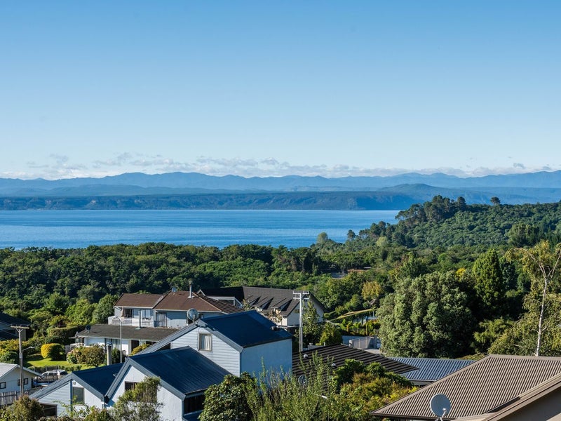 102 Wakeman Road, Acacia Bay, Taupo - Carousel 2