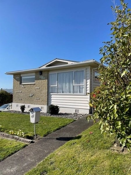 41 Eskdale Road, Papakowhai, Porirua - Carousel 2