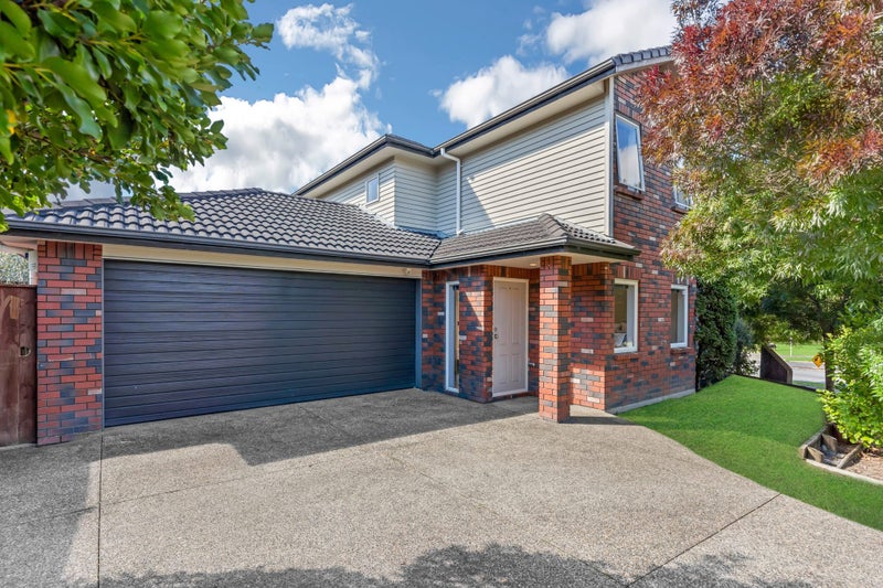 1 Gibbston Crescent, Flat Bush, Auckland - Carousel 2