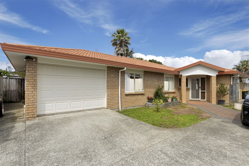 79A Sturges Road, Henderson, Auckland - Carousel 1