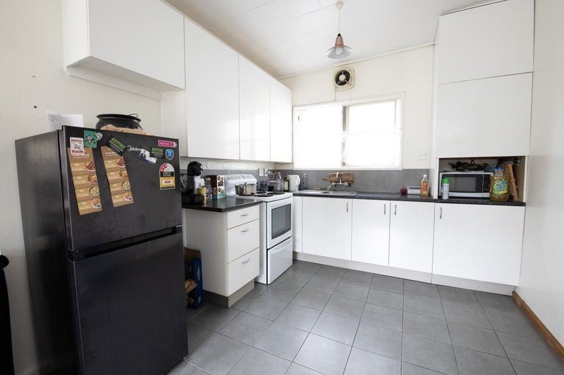 16 Veronica Avenue, Marewa, Napier - Carousel 2