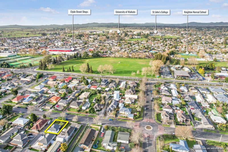 219 Fox Street, Hamilton East, Hamilton - Carousel 4