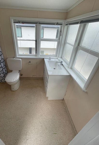 1 Clarkin Road, Fairfield, Hamilton - Carousel 16