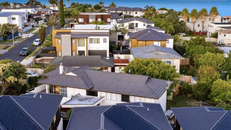 22 Gulf Crest, Bucklands Beach, Auckland - Carousel 1