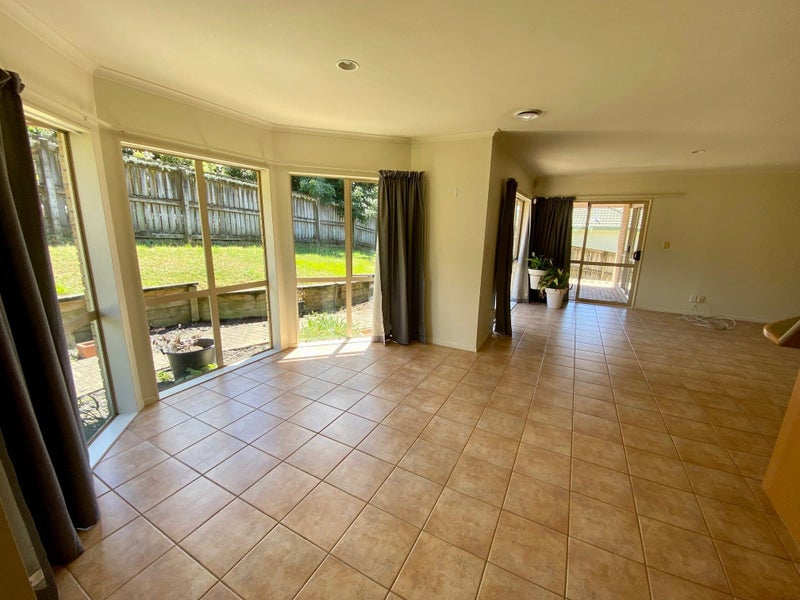 3 Devana Court, Torbay, Auckland - Carousel 2