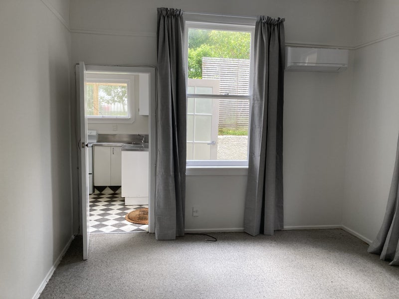 43 Honiana Te Puni Street, Aro Valley, Wellington - Carousel 6