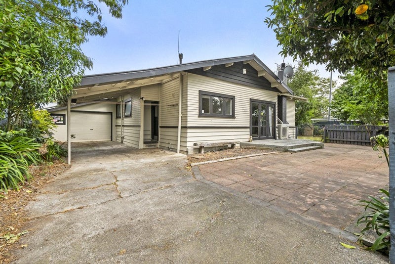156 Ferguson Street, West End, Palmerston North - Carousel 1
