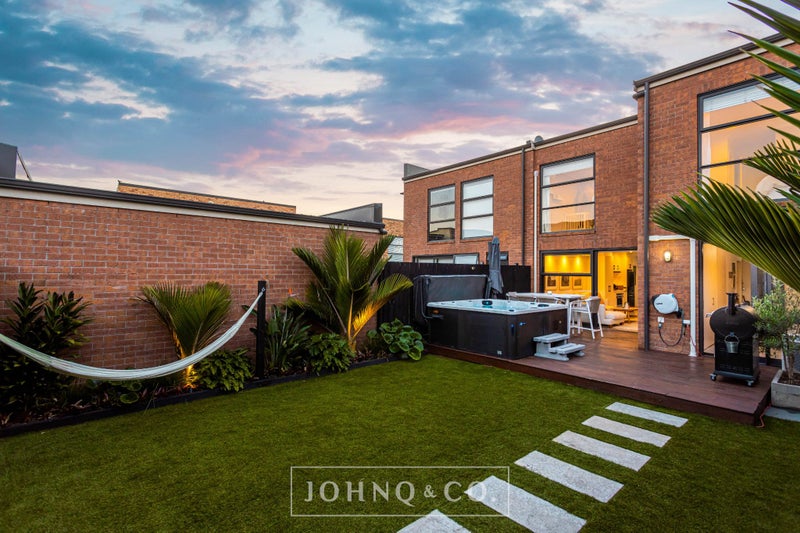 21 Scoria Crescent, Stonefields, Auckland - Carousel 1