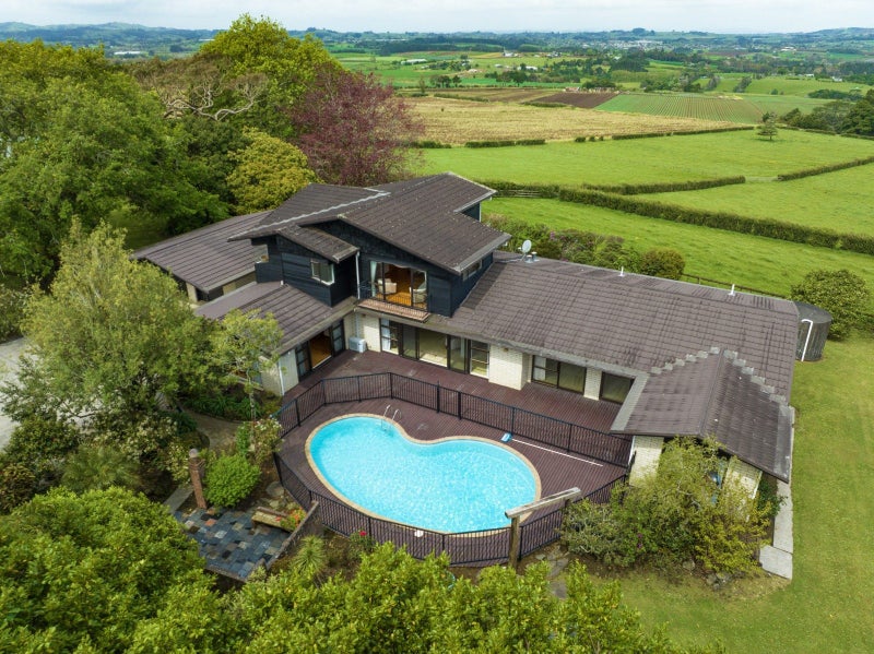 851 Upper Queen Street, Pukekohe - Carousel 1