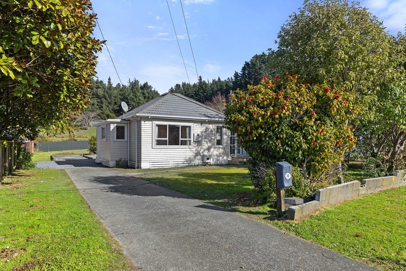 13 Mcgowan Road, Wainuiomata, Lower Hutt - Carousel 20