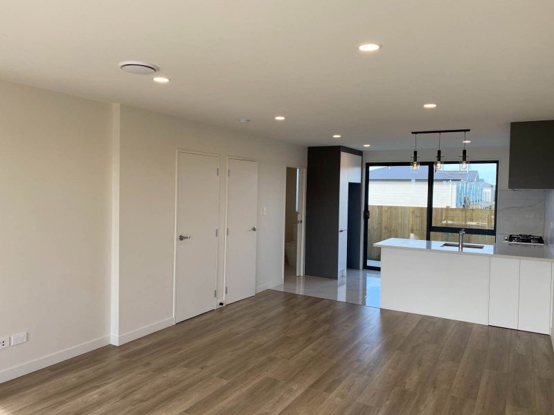 63B Soaring Bird Drive, Takanini, Auckland - Carousel 2