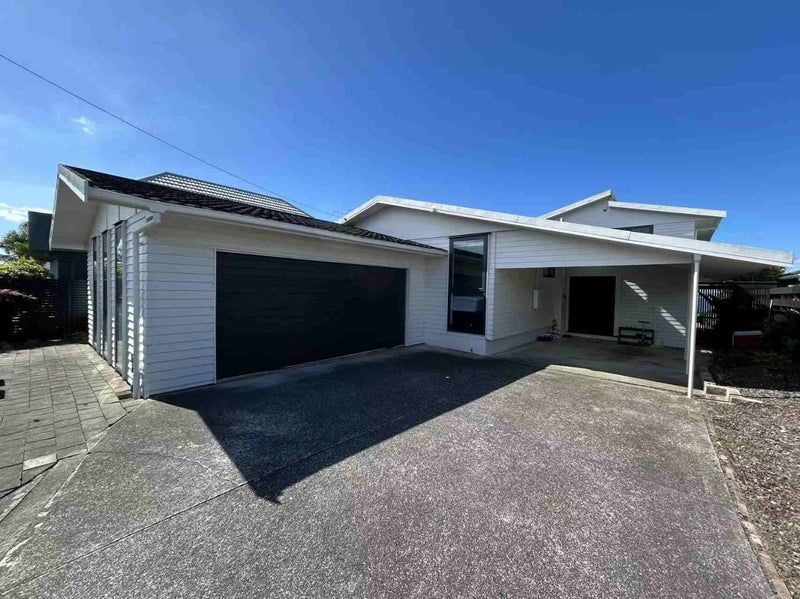 110 Clovelly Road, Bucklands Beach, Auckland - Carousel 2