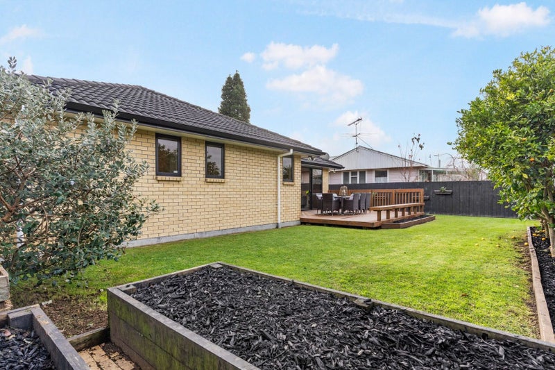 32 Kauri View Road, Papakura - Carousel 6