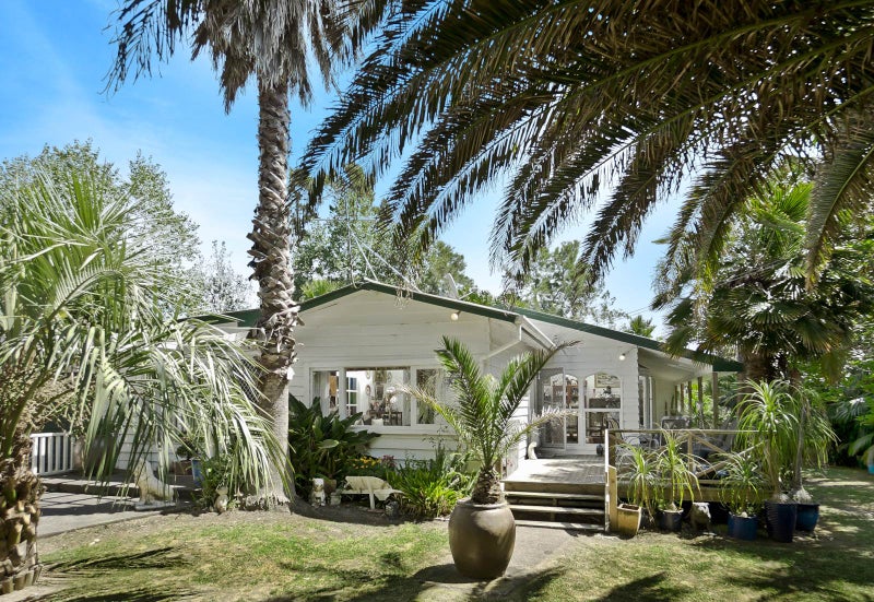 1349 Dairy Flat Highway, Albany - Carousel 1