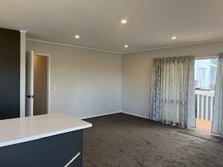 2/40C West Coast Road, Glen Eden, Auckland - Carousel 2
