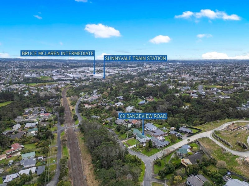 69 Rangeview Road, Sunnyvale, Auckland - Carousel 14