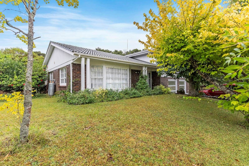 10 Patricia Place, Hillpark, Auckland - Carousel 1