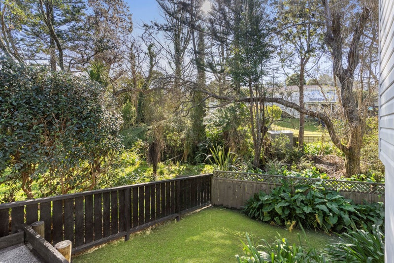 2/20 Carina Crescent, Torbay, Auckland - Carousel 21