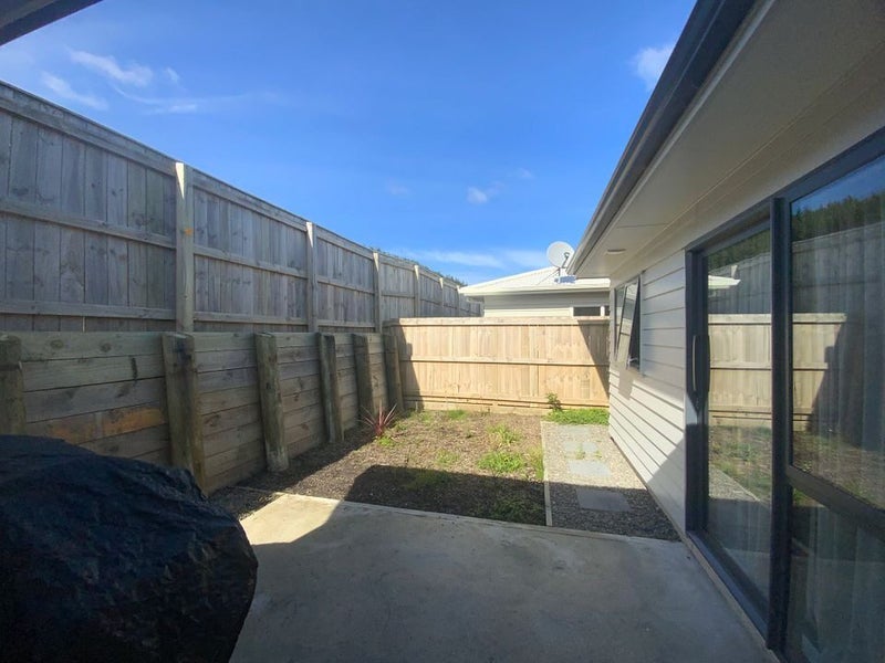5 Peter Tapp Way, Wainuiomata, Lower Hutt - Carousel 19