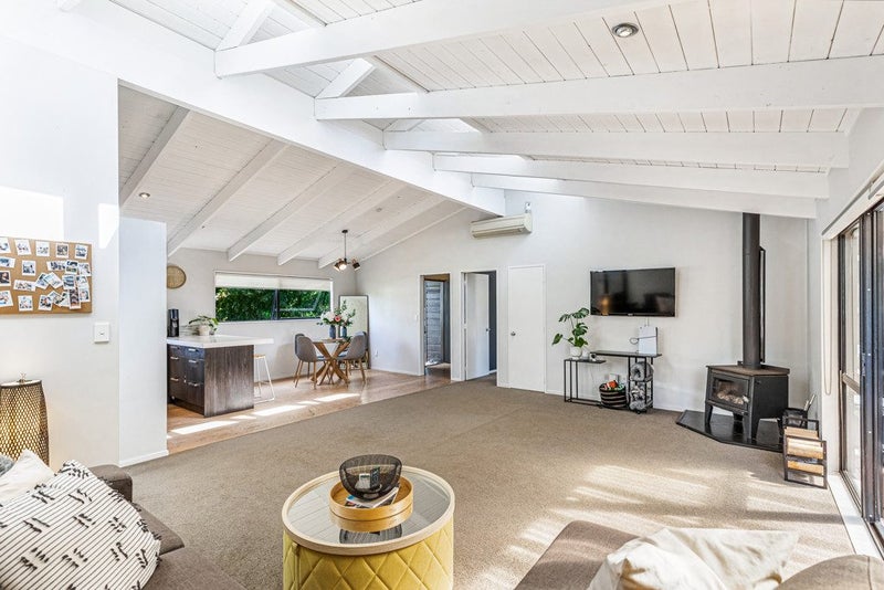 10 Tokay Place, Huapai, Kumeu - Carousel 2