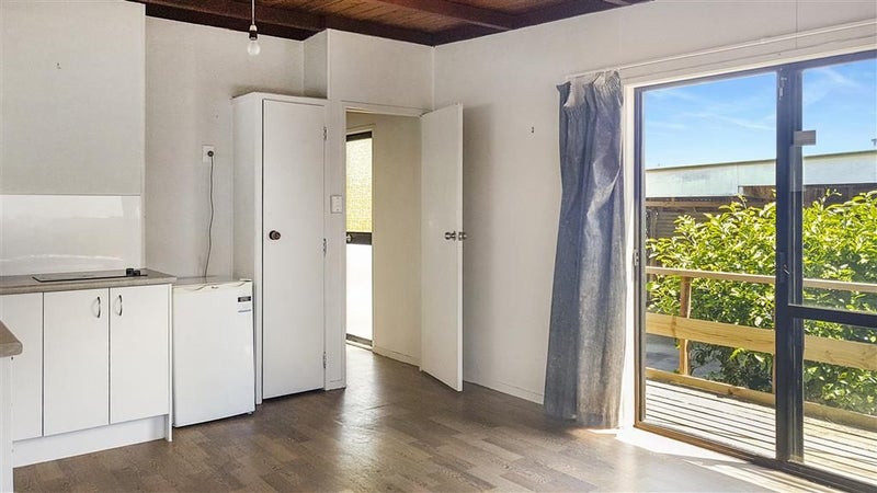 17 Kealy Road, Mount Wellington, Auckland - Carousel 2