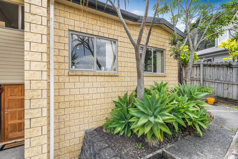 14 Kittiwake Drive, Schnapper Rock, Auckland - Carousel 2
