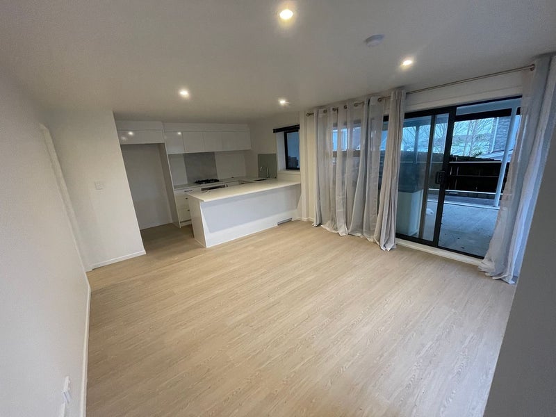 232A Sunset Road, Windsor Park, Auckland - Carousel 1