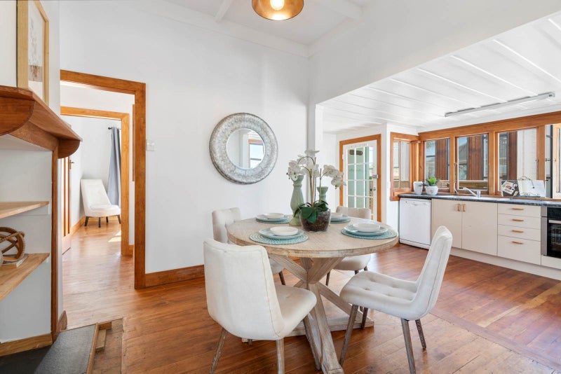 31 Roberts Avenue, Bayswater, Auckland - Carousel 2