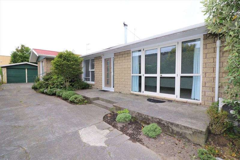 4 Leeman Place, Redwood, Christchurch - Carousel 1